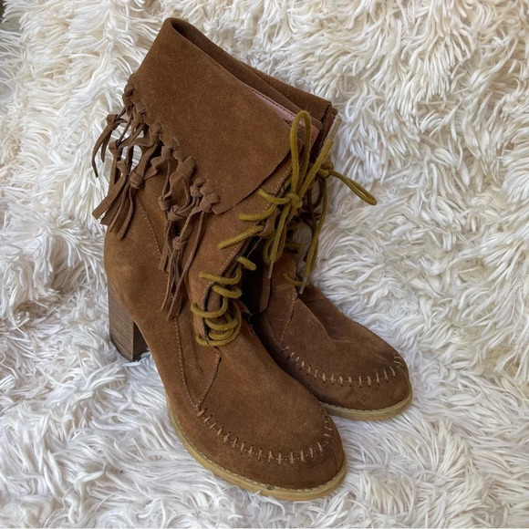 Sbicca Wagon Women Round Toe Suede Ankle Boot size 8 - Picture 2 of 10